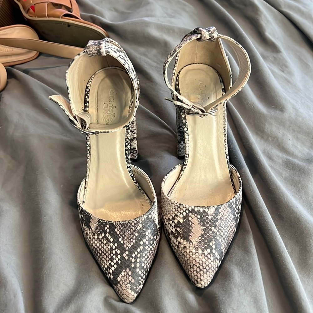 Snake skin shoes